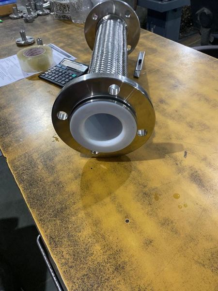 夾布膠管外層膠搭縫有痕跡及竹節紋的產生原因